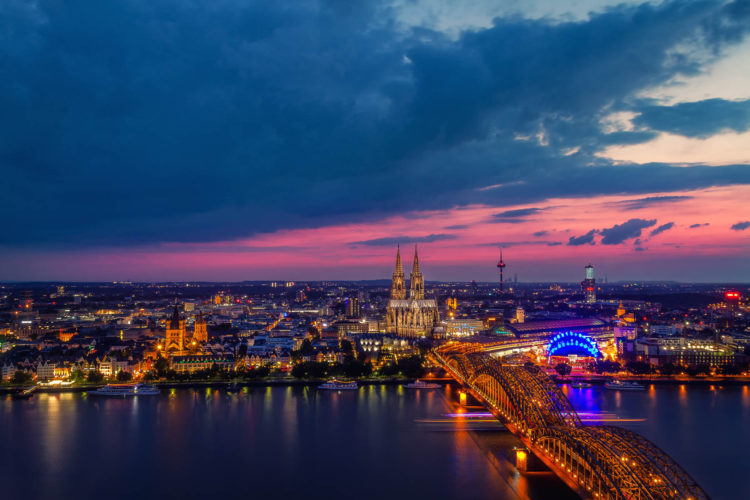 Triangel Turm 2, Köln, Deutschland