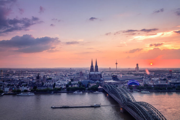 Triangel Turm, Köln, Deutschland